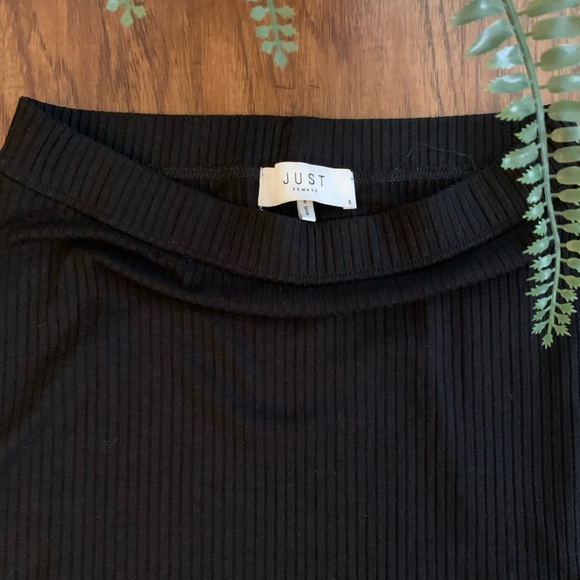 JUST female black pencil skirt - Picture 2 of 4